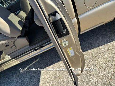 Used 2005 Chevrolet Silverado 1500 LS w/ Light Duty Power Package image 44