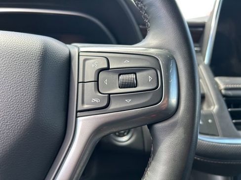 Used 2023 Chevrolet Suburban Premier AWD/4WD image 25