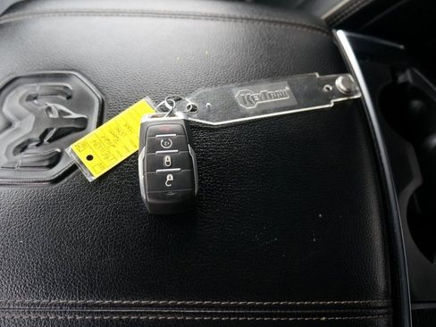 Used 2024 RAM 1500 Laramie image 2