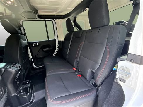 Used 2020 Jeep Wrangler Unlimited Rubicon w/ LED Lighting Group AWD/4WD image 20