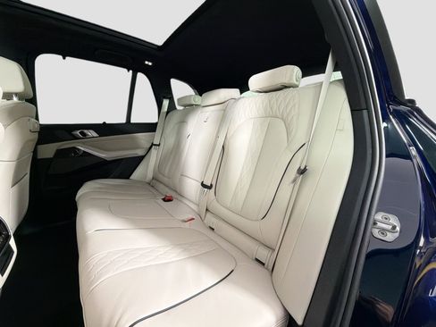 New 2026 BMW X5 xDrive40i w/ M Sport Package image 25