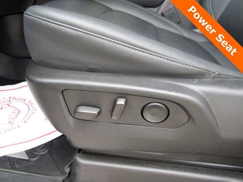 Used 2023 Chevrolet Tahoe Z71 w/ Luxury Package image 8