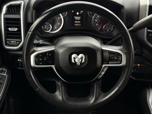 Used 2024 RAM 3500 Big Horn w/ Sport Appearance Package image 18