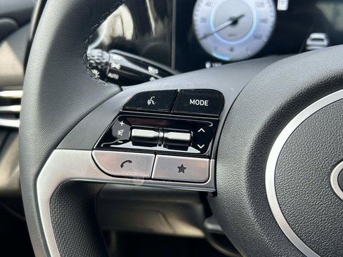 New 2026 Hyundai Elantra Limited FWD image 8