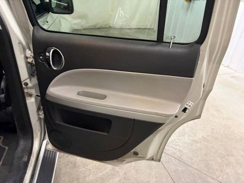 Used 2007 Chevrolet HHR LT w/ LT Preferred Equipment Group FWD image 13