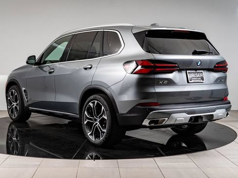 New 2026 BMW X5 xDrive40i AWD/4WD image 6
