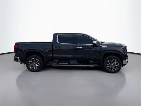 Used 2025 GMC Sierra 1500 SLT image 8