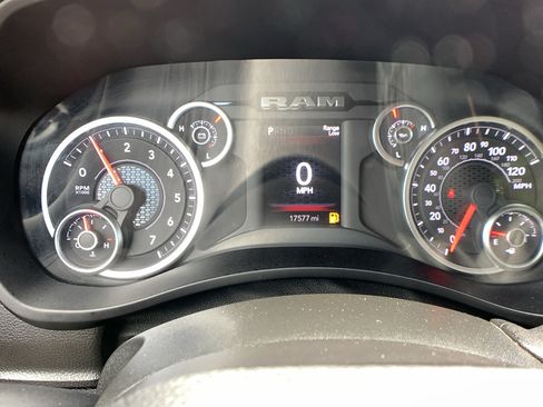 Used 2025 RAM 2500 Big Horn AWD/4WD image 16