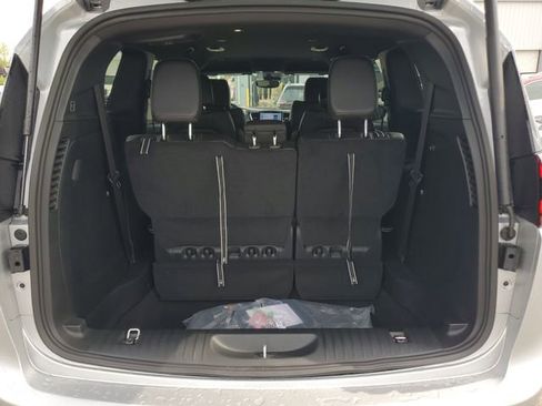 New 2026 Chrysler Pacifica Select image 8