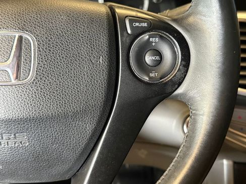 Used 2015 Honda Accord EX-L image 11