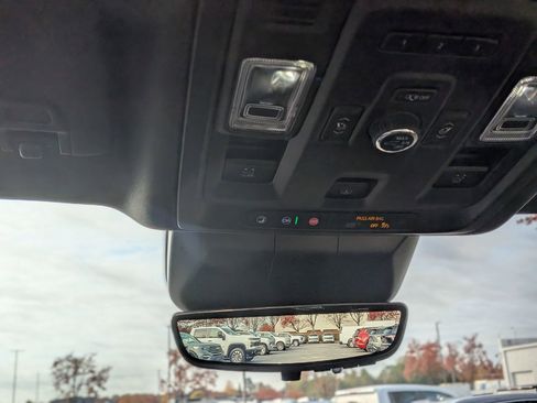 Used 2023 Cadillac Escalade Sport image 32