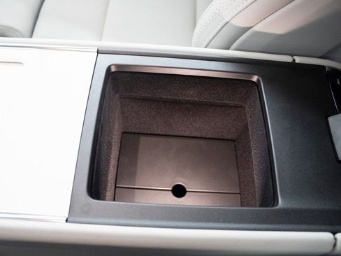 New 2025 Volvo EX90 Ultra image 23