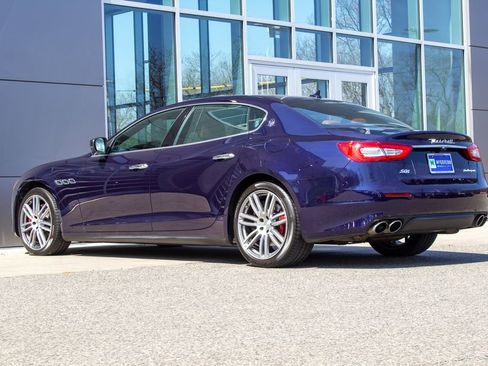 Used 2018 Maserati Quattroporte S Q4 AWD/4WD image 8