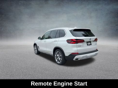 Used 2025 BMW X5 xDrive40i w/ Climate Comfort Package image 19