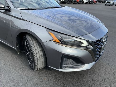 Used 2023 Nissan Altima 2.5 SR image 10