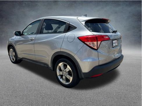 Used 2017 Honda HR-V EX image 6