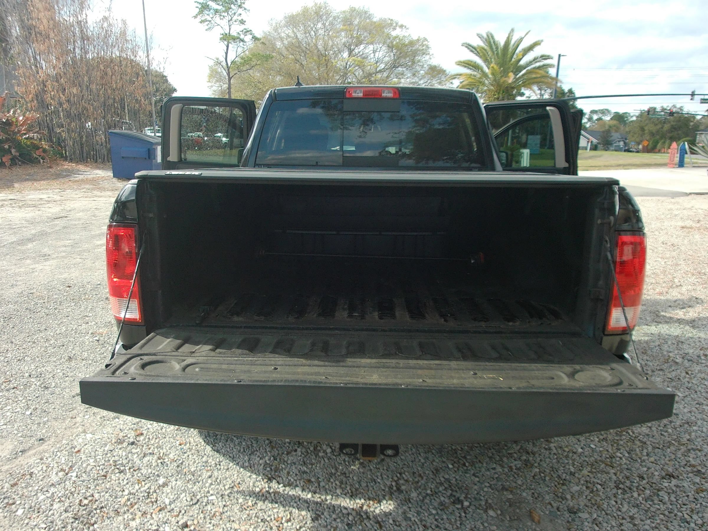 Used 2016 RAM 1500 Lone Star RWD image 10