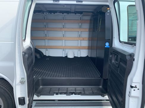 Used 2025 GMC Savana 2500 w/ Driver Convenience Package RWD image 27