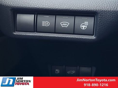 Used 2025 Toyota Prius Limited image 23