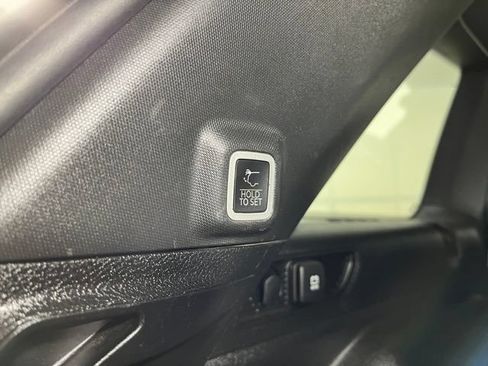Used 2023 Jeep Grand Cherokee Altitude AWD/4WD image 40
