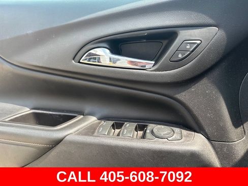 Used 2019 Chevrolet Equinox Premier FWD image 15