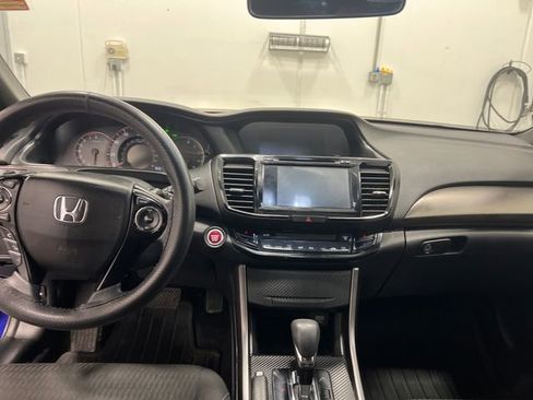 Used 2016 Honda Accord EX image 11