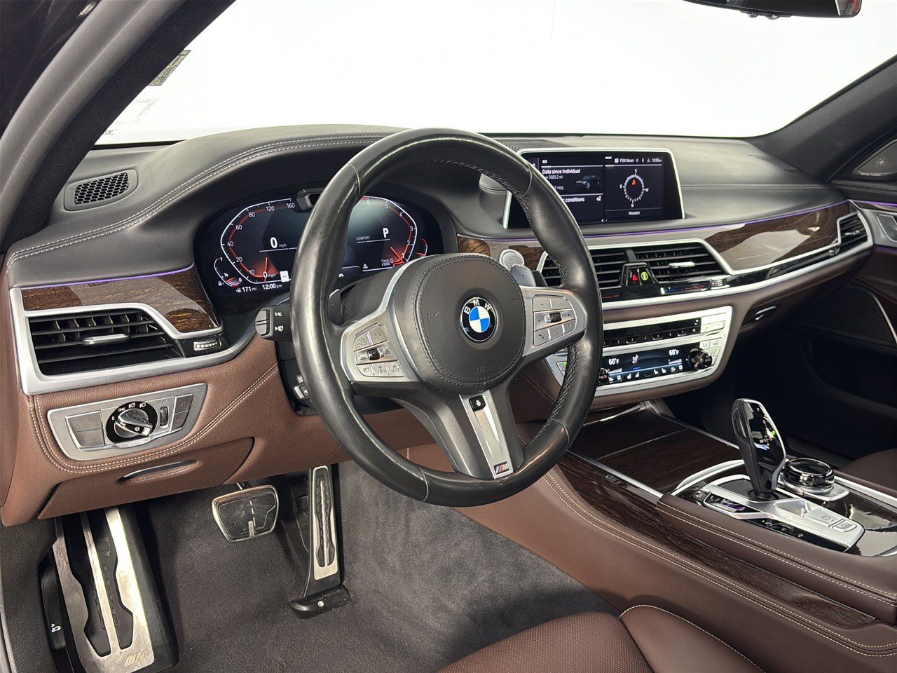 Used 2021 BMW 750i xDrive w/ Luxury Rear Seating Package AWD/4WD image 4