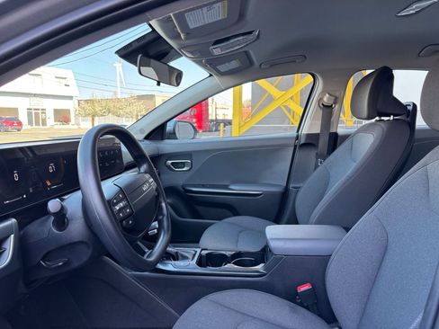 Used 2025 Kia K4 FWD image 34