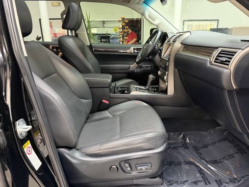 Used 2014 Lexus GX 460 AWD/4WD image 18