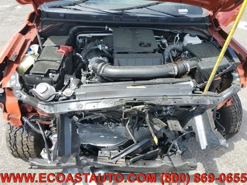 Used 2025 Nissan Frontier PRO-4X w/ Pro Premium Package image 10