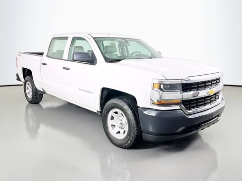 Used 2018 Chevrolet Silverado 1500 W/T w/ Trailering Package AWD/4WD image 3