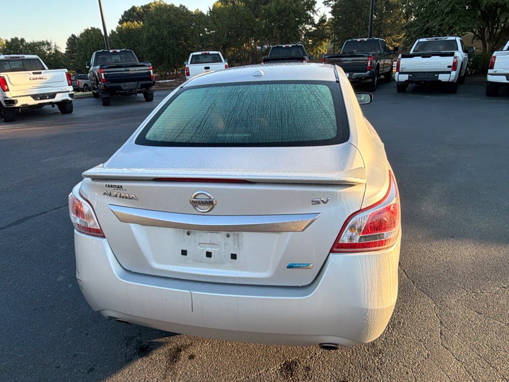 Used 2013 Nissan Altima 2.5 SV FWD image 17