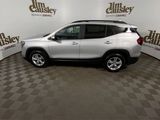Used 2022 GMC Terrain SLE w/ Driver Convenience Package image 5