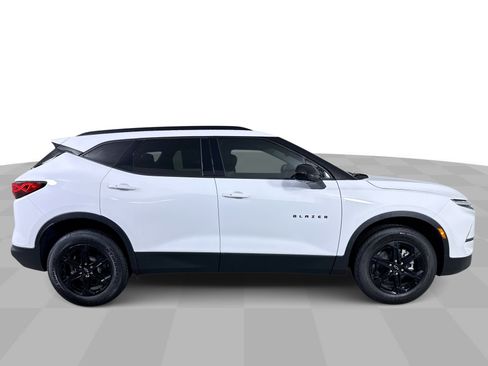 New 2026 Chevrolet Blazer LT w/ Convenience Package image 44