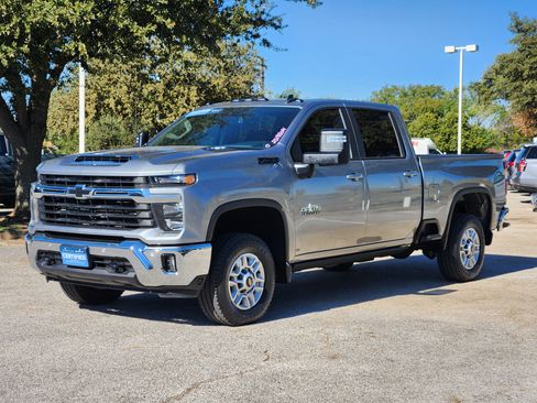 Certified 2025 Chevrolet Silverado 2500 LT w/ Texas Edition image 3