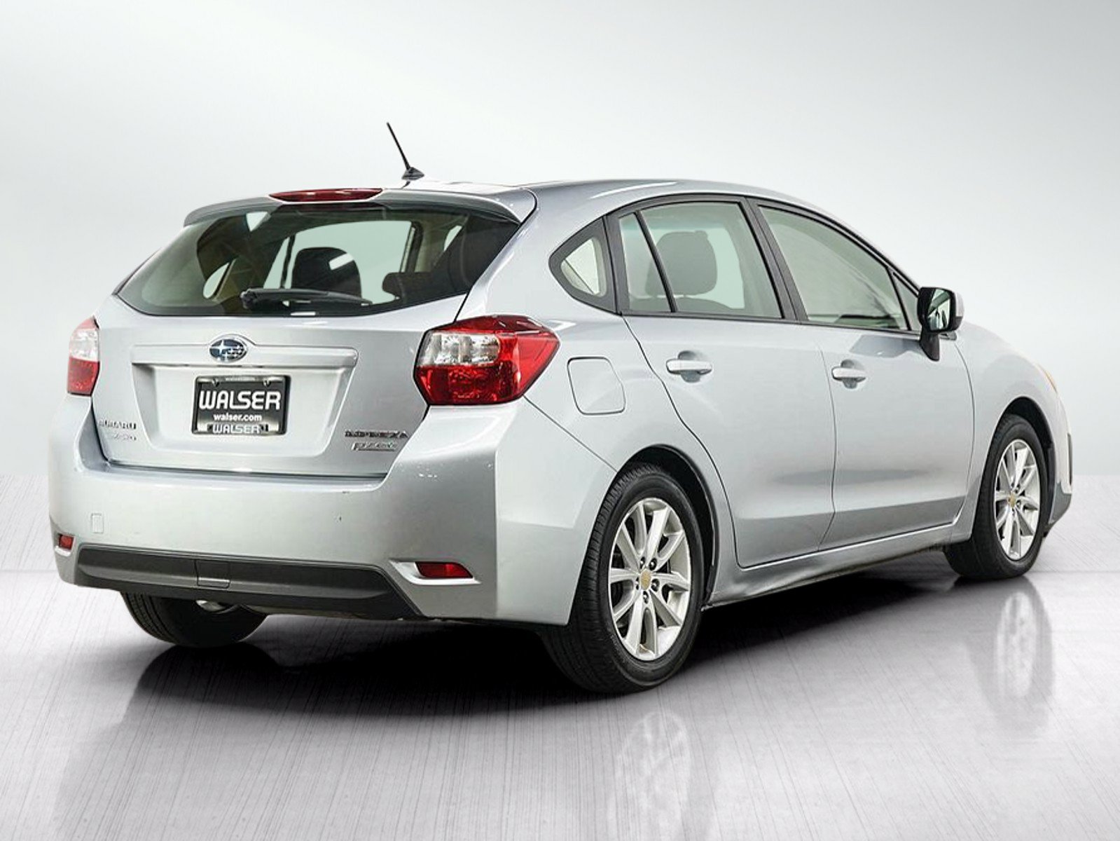 Used 2014 Subaru Impreza 2.0i Premium w/ All-Weather Package w/CVT AWD/4WD image 5