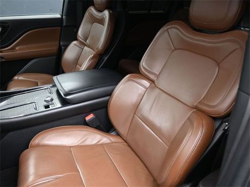 Used 2021 Lincoln Aviator Reserve w/ Equipment Group 208A image 33