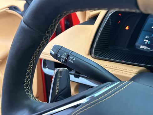 Used 2023 Chevrolet Corvette Stingray Premium Conv w/ Z51 Performance Package image 17