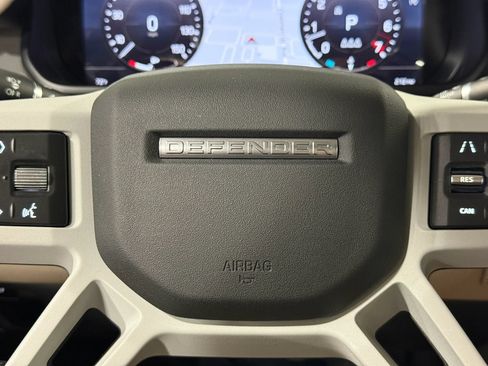 Used 2020 Land Rover Defender 110 S AWD/4WD image 27