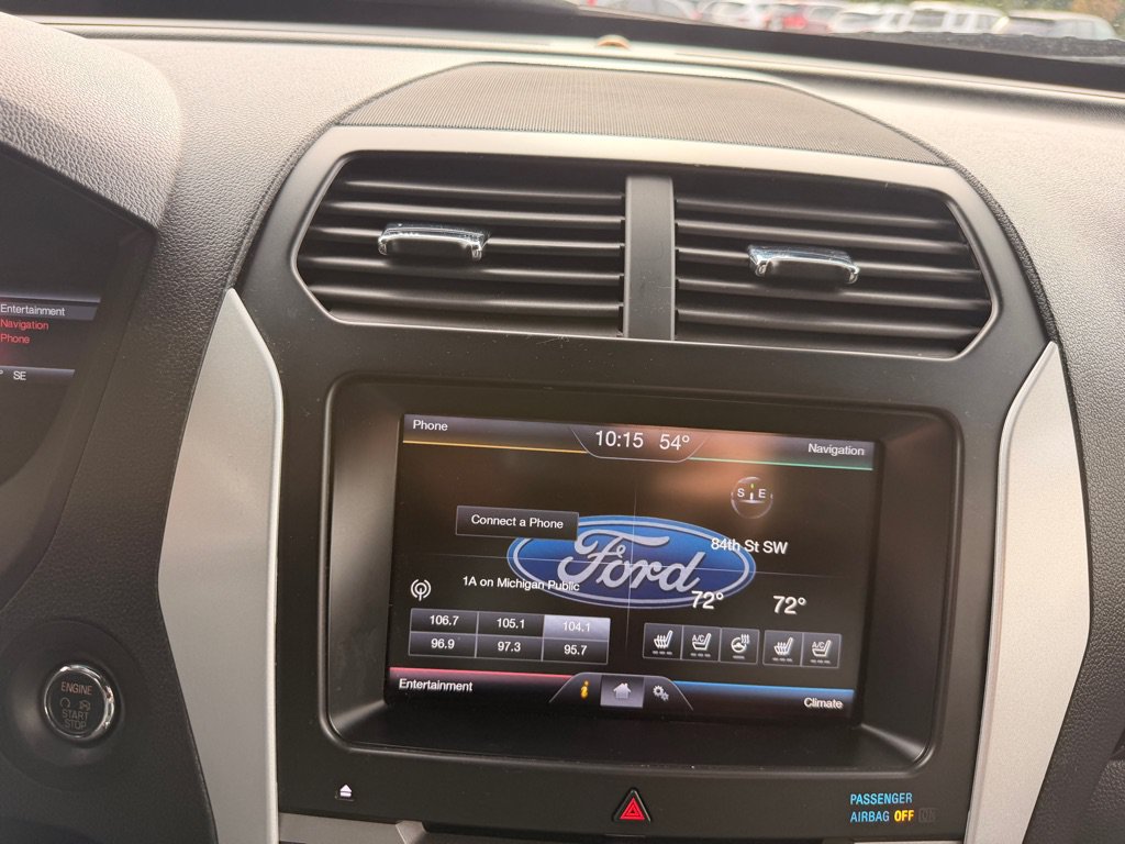 Used 2014 Ford Explorer Limited w/ Equipment Group 302A AWD/4WD image 28