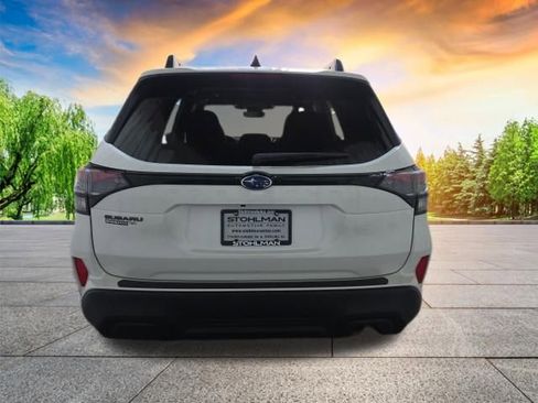 Certified 2025 Subaru Forester Premium AWD/4WD image 5