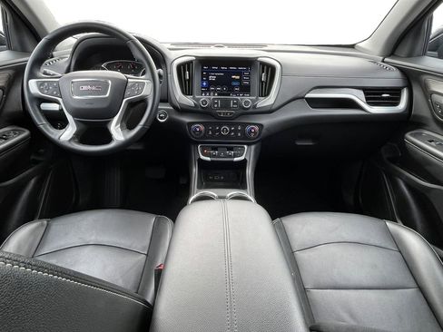 Used 2024 GMC Terrain SLT image 20