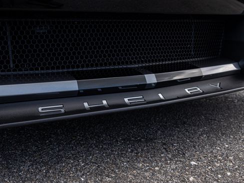 Certified 2021 Ford Mustang Shelby GT500 w/ Technology Package RWD image 31