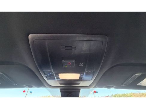 Used 2022 Lexus IS 300 image 17