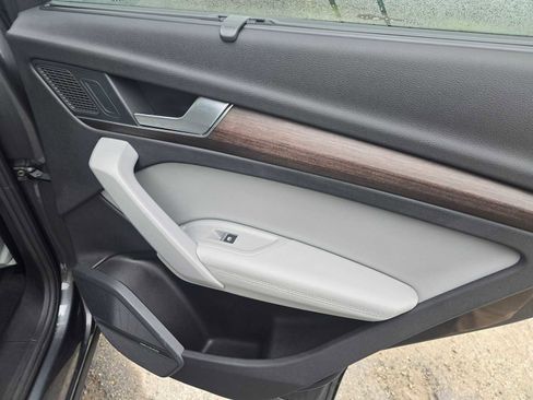 Used 2023 Audi Q5 2.0T Premium Plus w/ Premium Plus Package image 13