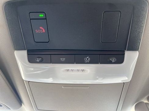 Used 2025 Nissan Altima 2.5 SV FWD image 21