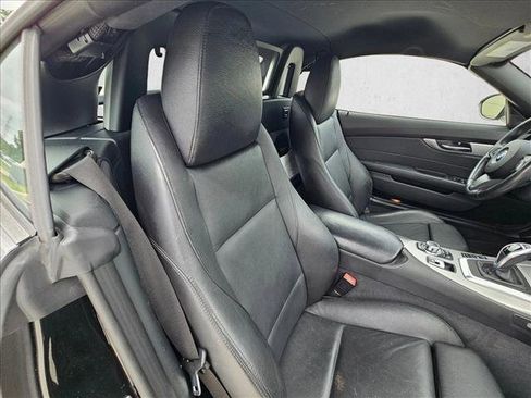 Used 2016 BMW Z4 sDrive35i RWD image 21