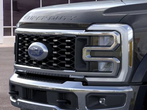New 2026 Ford F450 King Ranch w/ Chrome Package AWD/4WD image 17