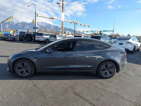 Used 2023 Tesla Model 3 Standard Range image 8