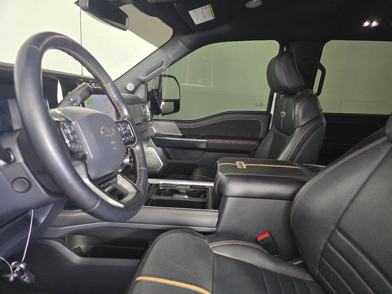 Used 2023 Ford F250 Platinum w/ FX4 Off-Road Package AWD/4WD image 12